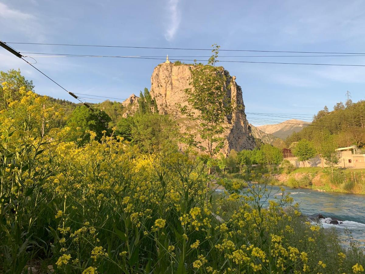 Le Long Du Verdon Castellane Exterior foto